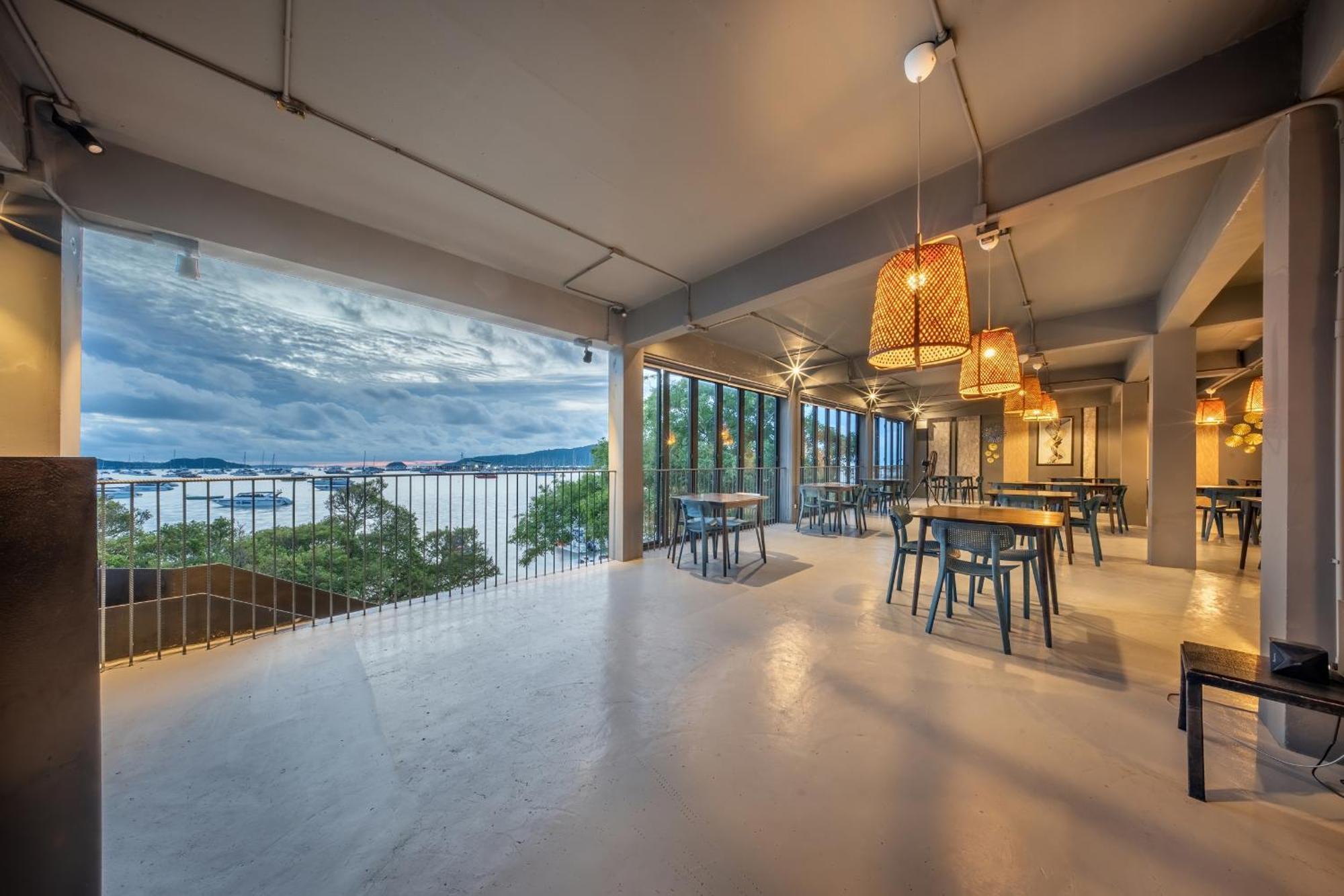 Arch39 Phuket Beach Front - SHA Plus Chalong Exterior foto
