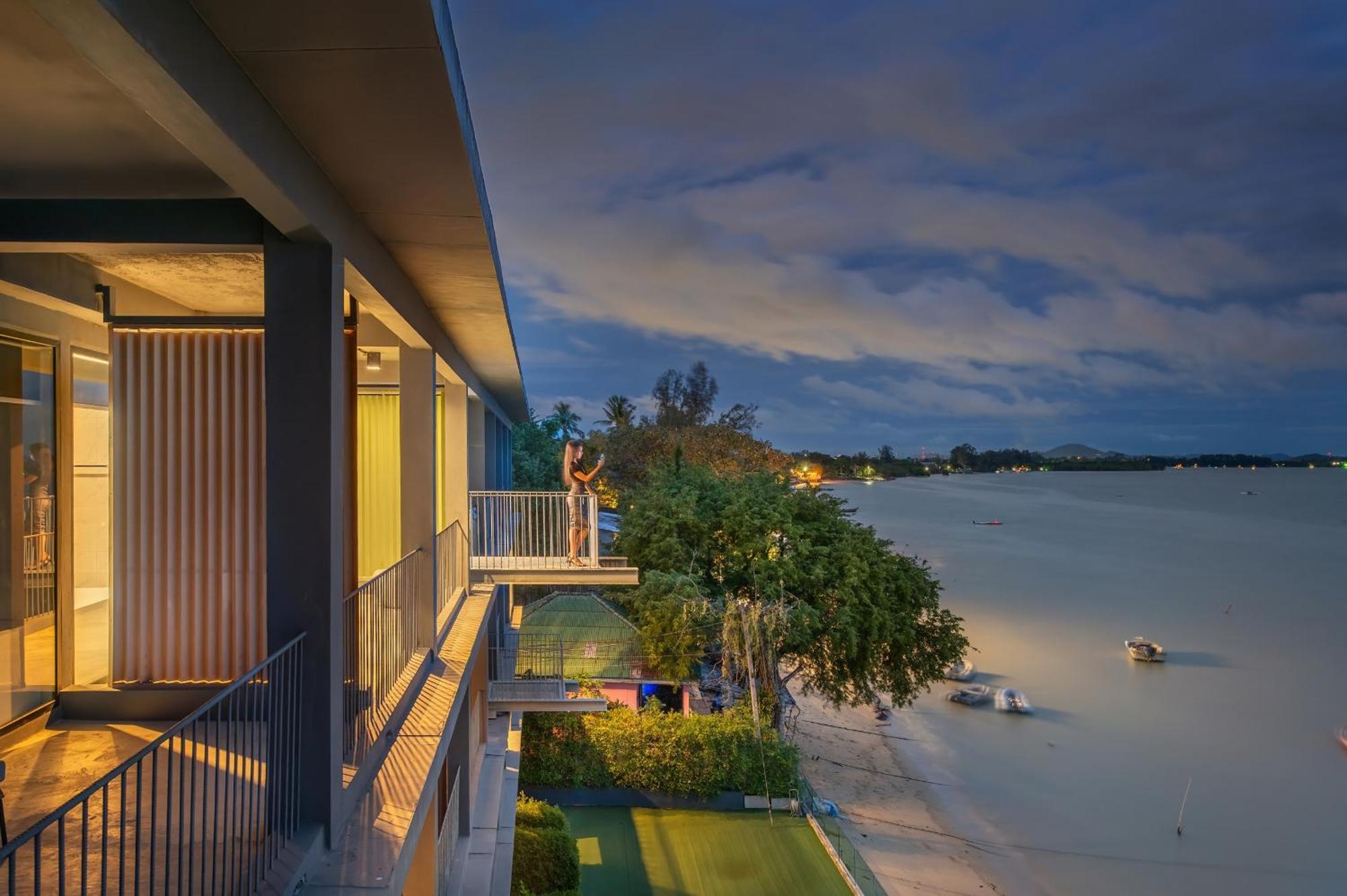 Arch39 Phuket Beach Front - SHA Plus Chalong Exterior foto