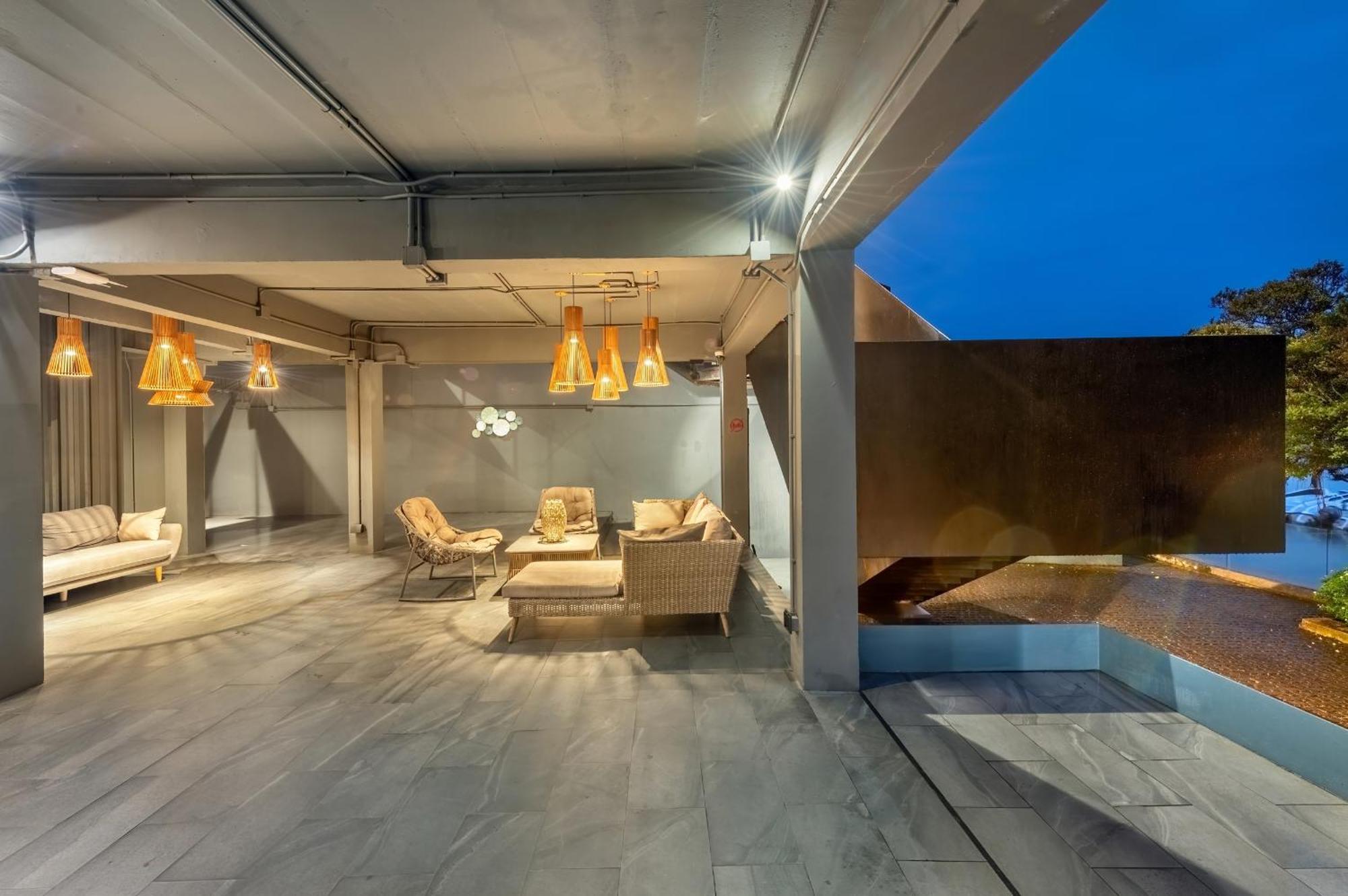 Arch39 Phuket Beach Front - SHA Plus Chalong Exterior foto