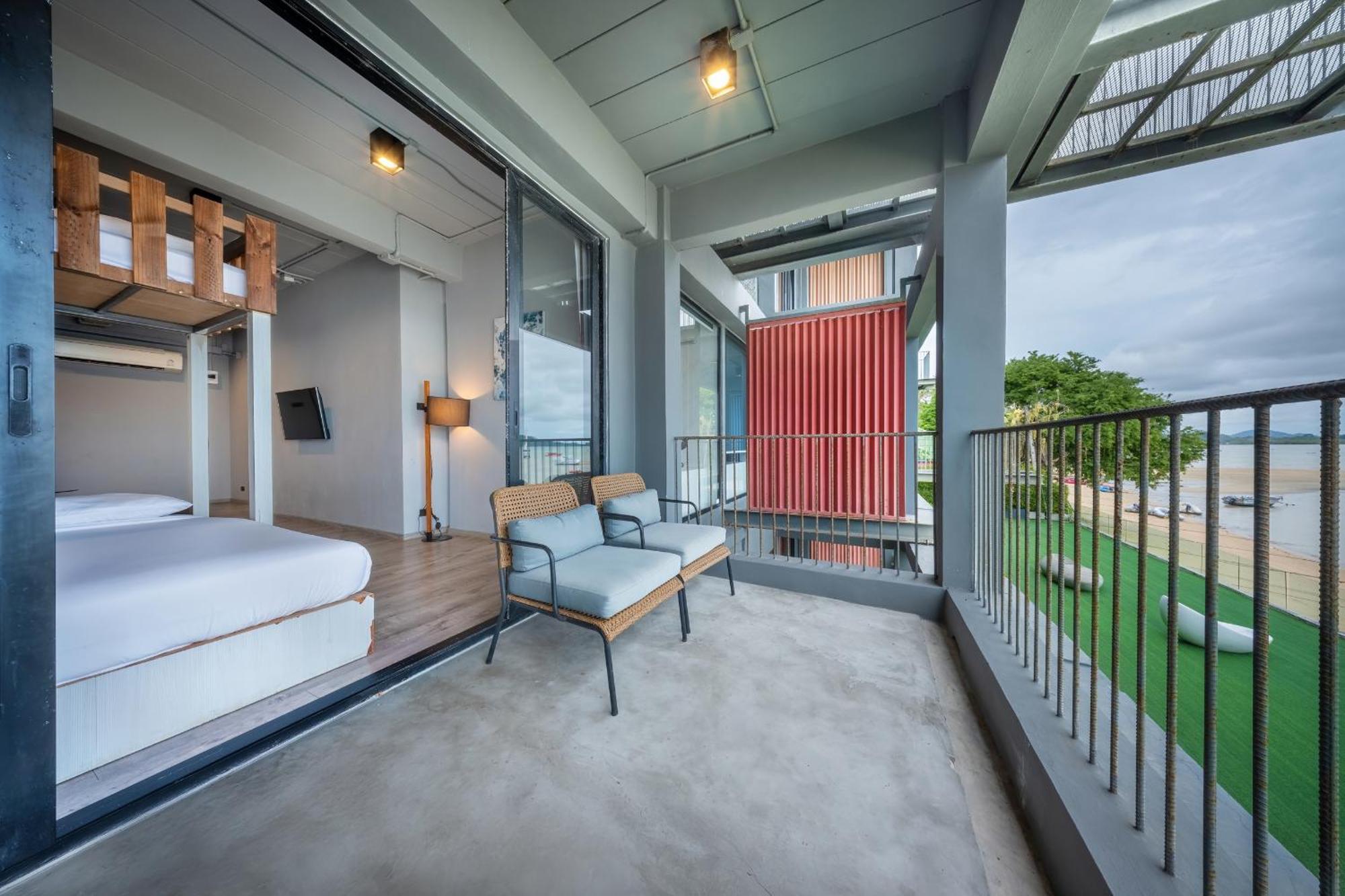 Arch39 Phuket Beach Front - SHA Plus Chalong Exterior foto