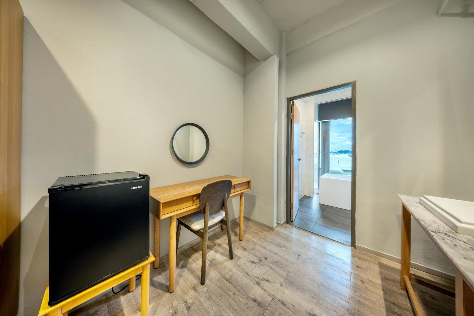 Arch39 Phuket Beach Front - SHA Plus Chalong Exterior foto