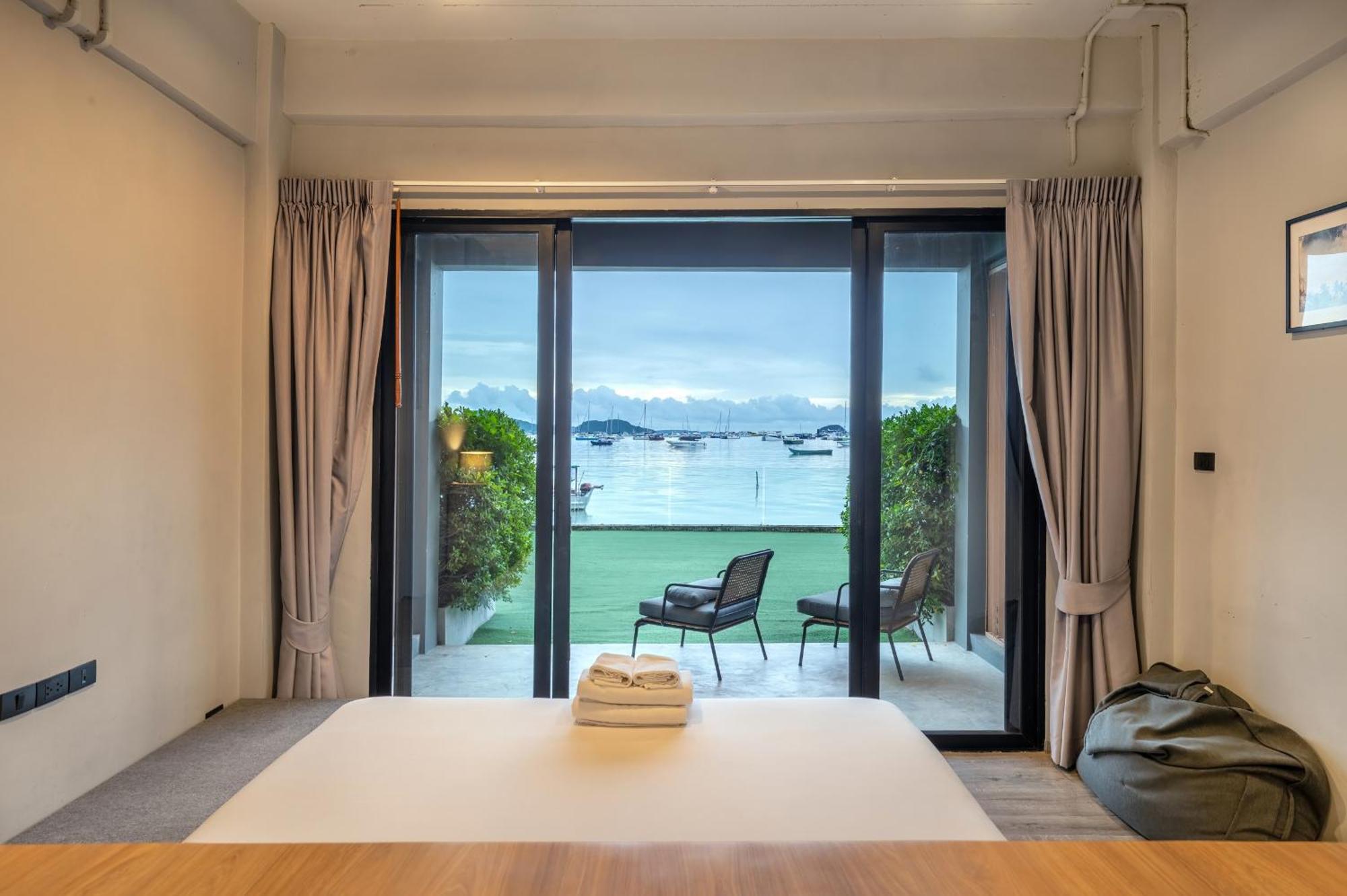 Arch39 Phuket Beach Front - SHA Plus Chalong Exterior foto