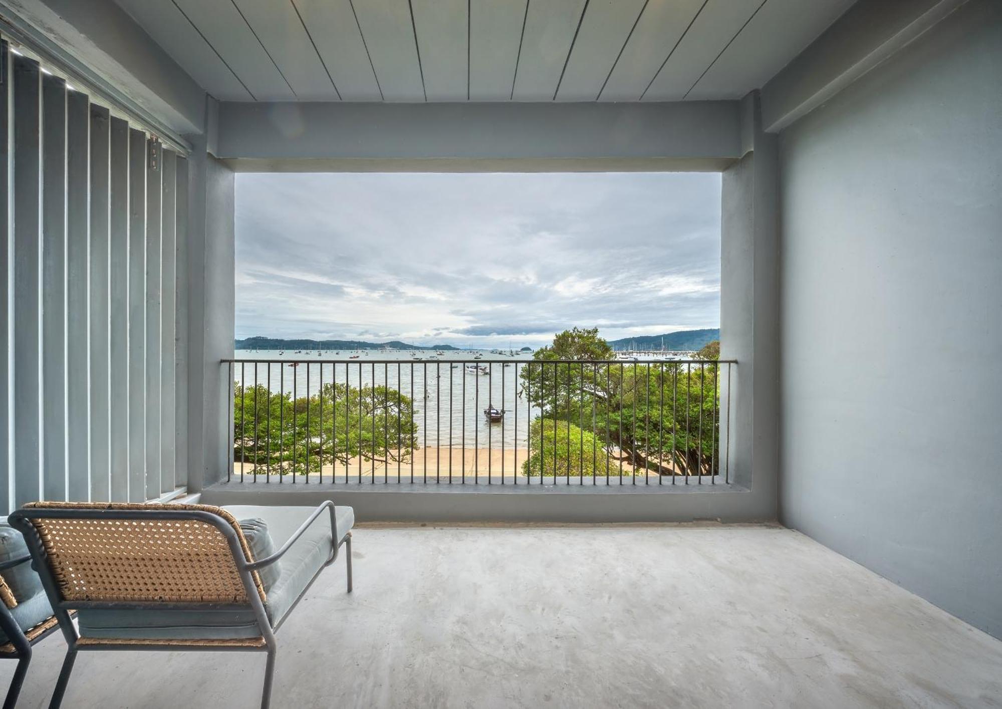 Arch39 Phuket Beach Front - SHA Plus Chalong Exterior foto