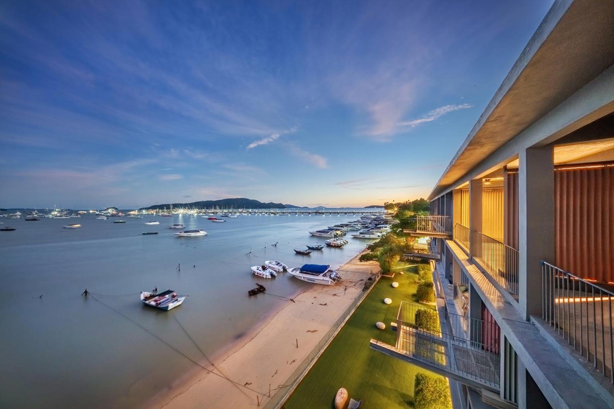 Arch39 Phuket Beach Front - SHA Plus Chalong Exterior foto
