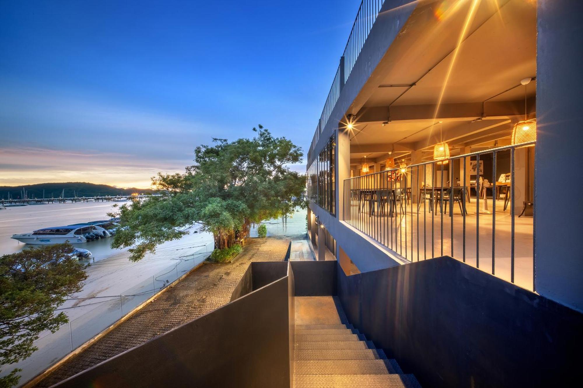 Arch39 Phuket Beach Front - SHA Plus Chalong Exterior foto